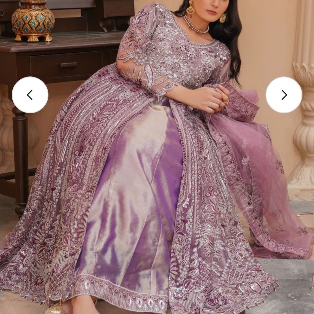 Pakistani Festive Party Wedding wear Purple/ Lilac Size Large 2 piece - Picture 2 of 15